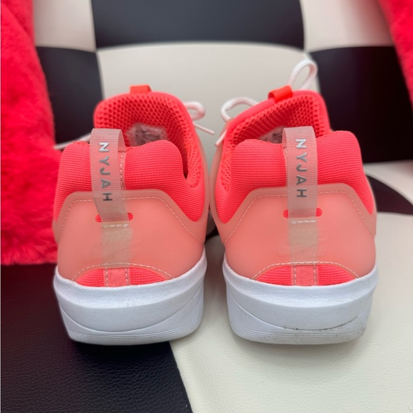 Nike SB Nyjah 3 Hot Punch & White Skate Shoes Womens 10 Men’s 8.5 - Picture 3 of 4